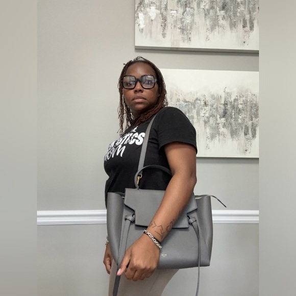 Authentic Celine MINI BELT BAG IN GRAINED CALFSKIN
GREY - Picture 14 of 15